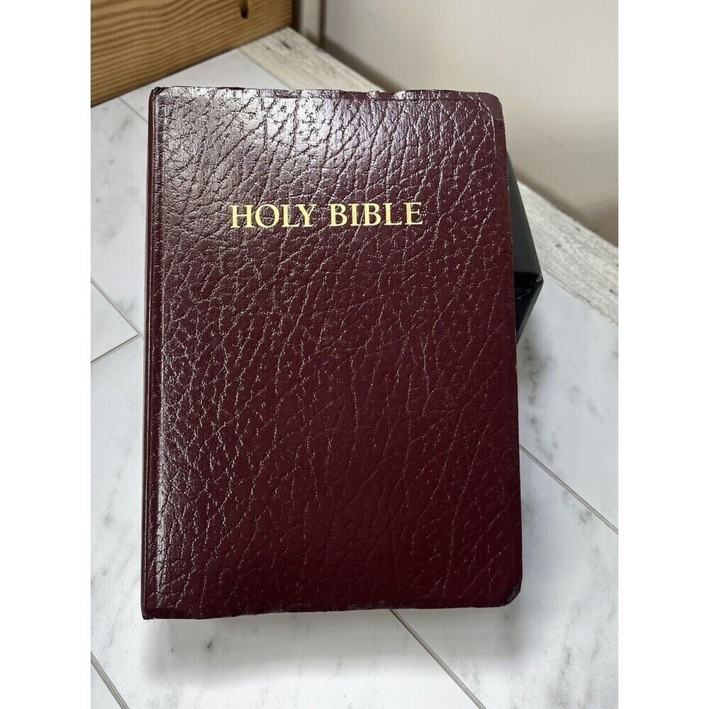 King James Version KJV Holy Bible Dictionary Study Helps Red Letter Holman 1979